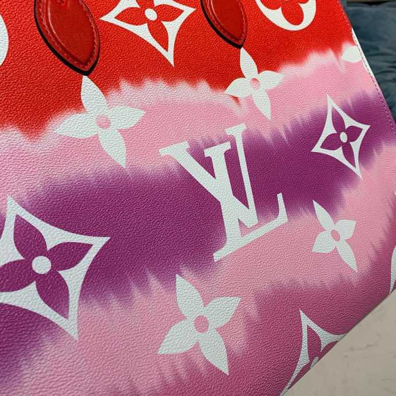 LV Escale Onthego GM Tote Bag Red For Women, Shoulder Bags 16.1in/41cm LV M45121