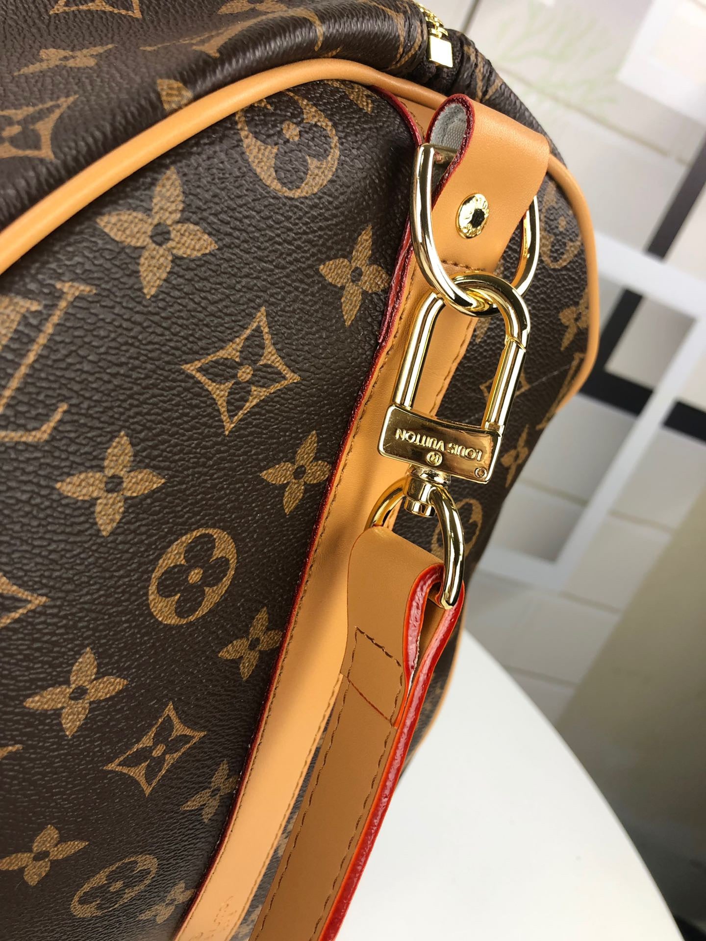New Arrival Bags LUV 030