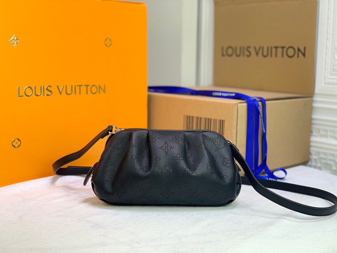 New Arrival Bags LUV 122