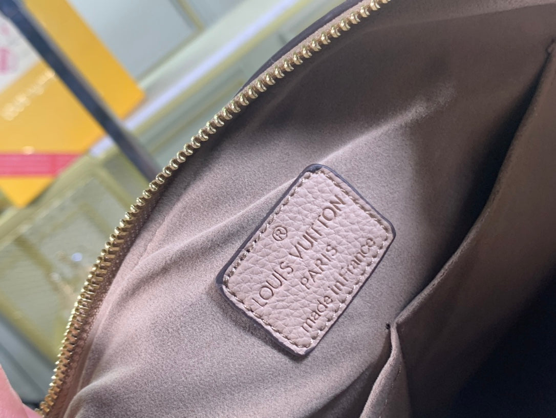 New Arrival Bags LUV 112