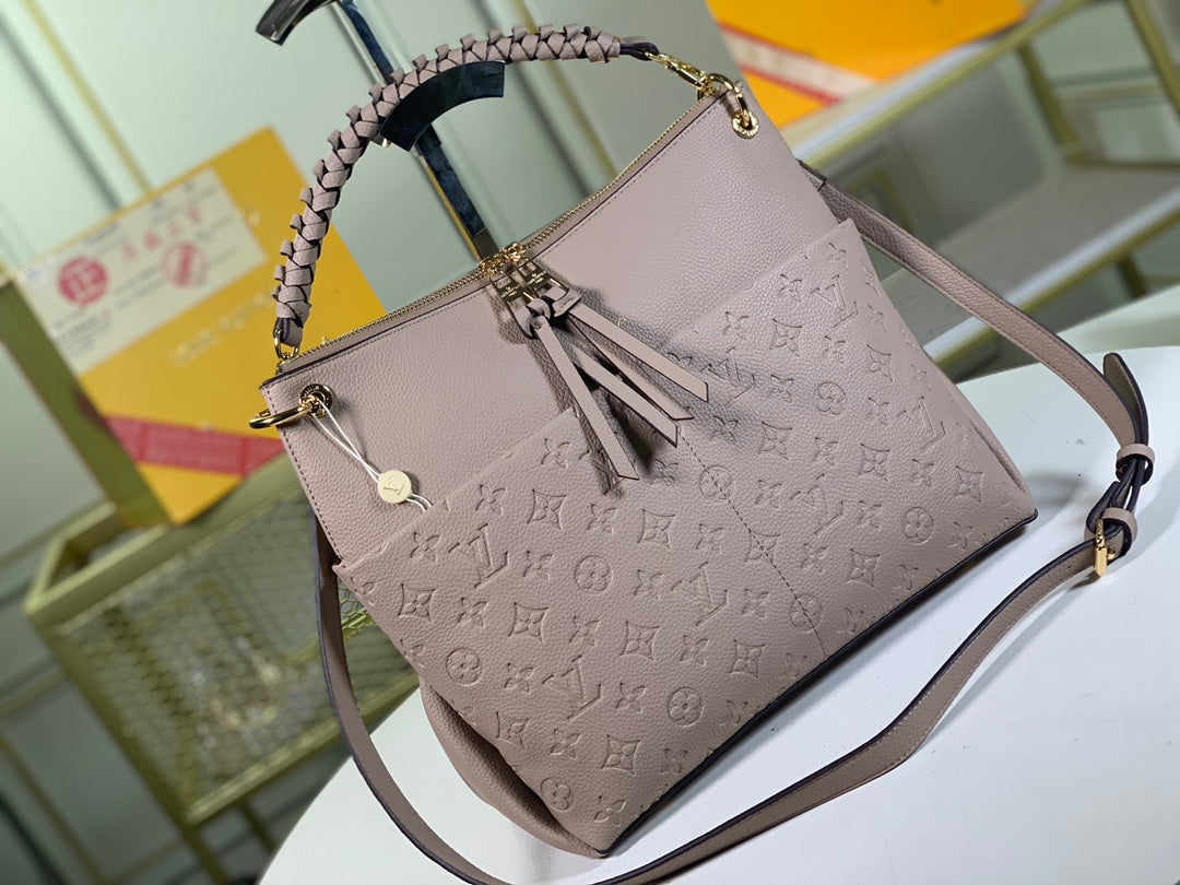 New Arrival Bags LUV 112