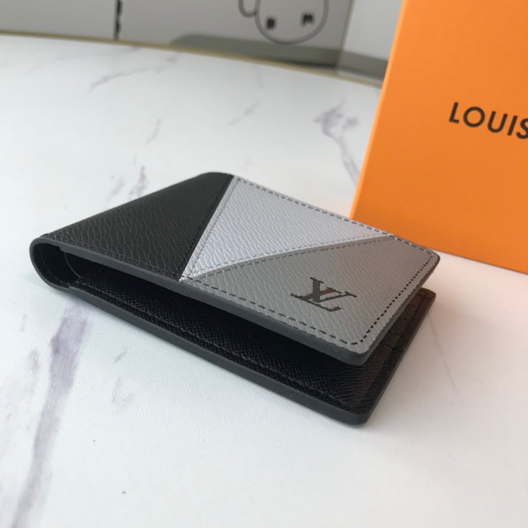 New Arrival Wallet LUV 011