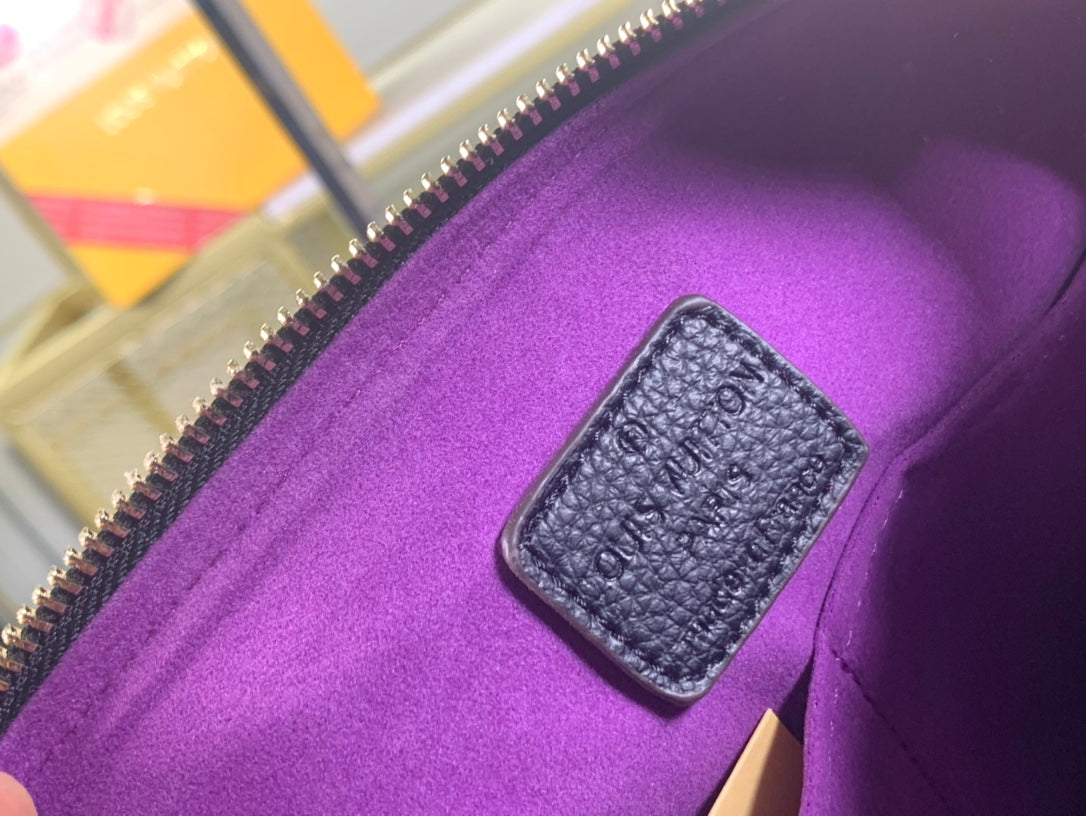 New Arrival Bags LUV 112