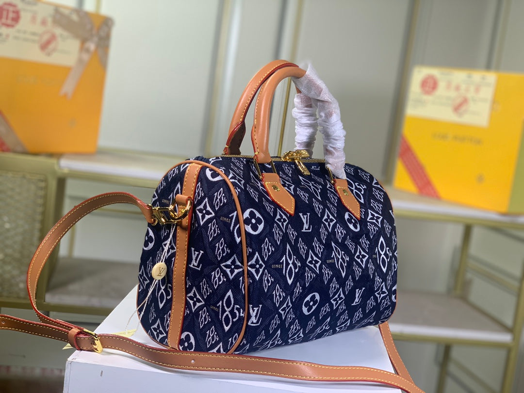 New Arrival Bags LUV 110