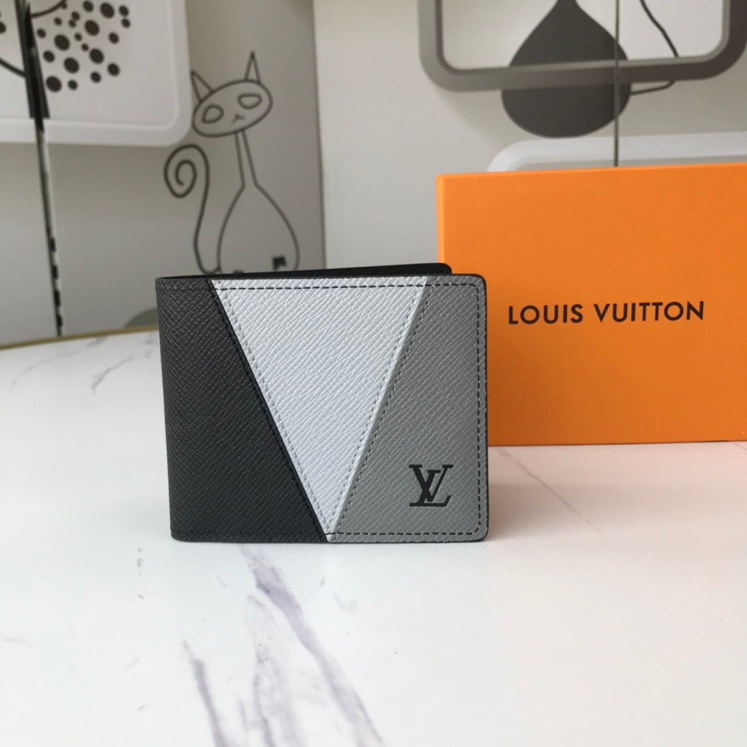 New Arrival Wallet LUV 011