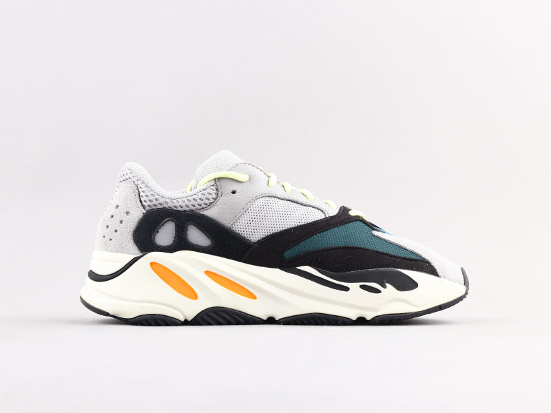 FC - Yzy 700 Wave Sneaker
