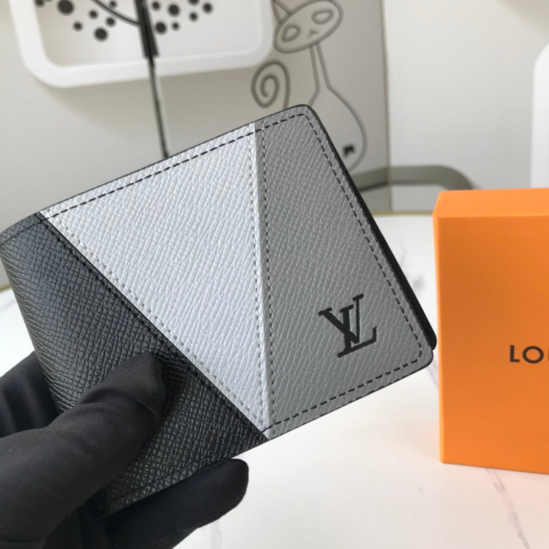 New Arrival Wallet LUV 011