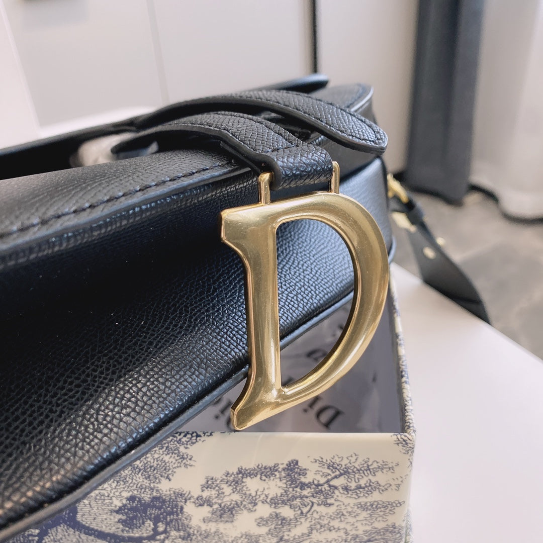 New Arrival Bags DIR 052