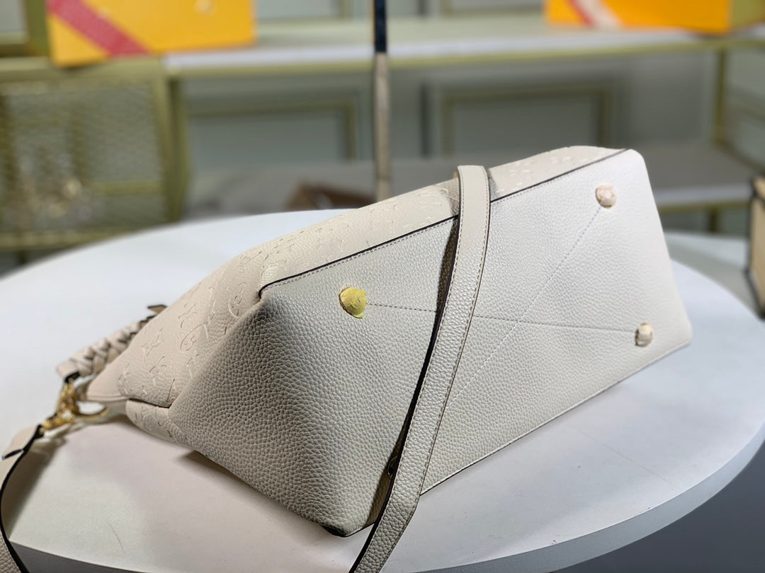 New Arrival Bags LUV 112