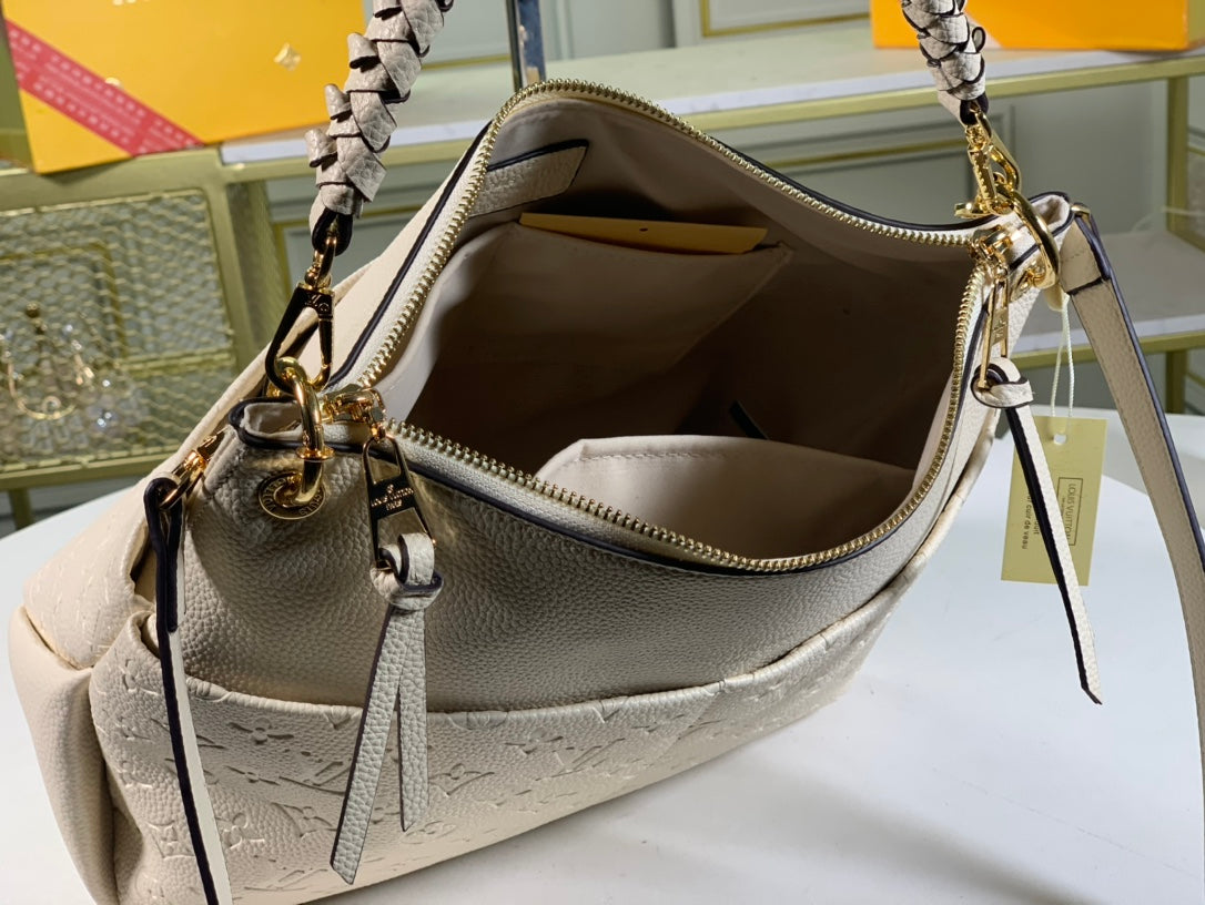 New Arrival Bags LUV 112