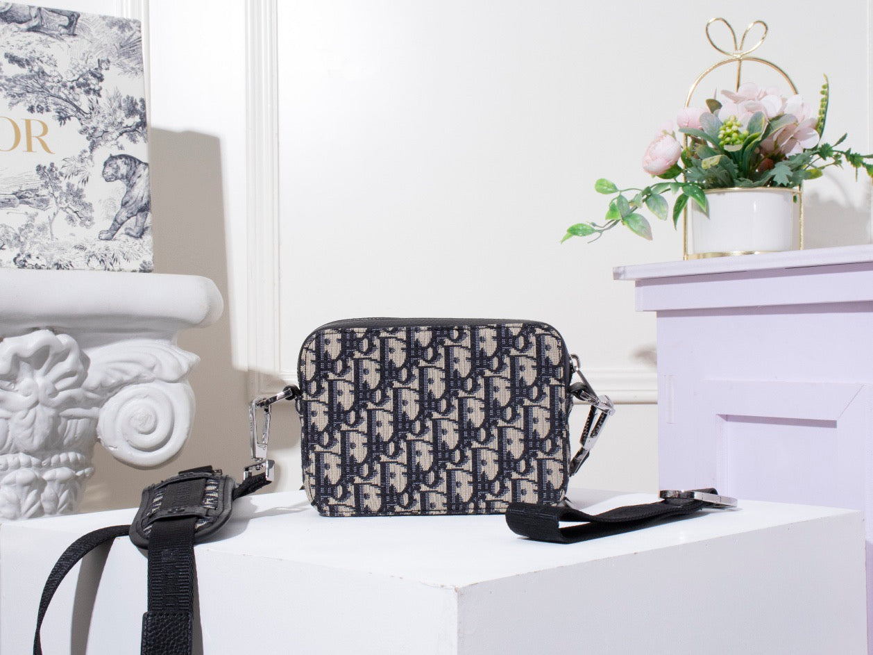 New Arrival Bags DIR 156
