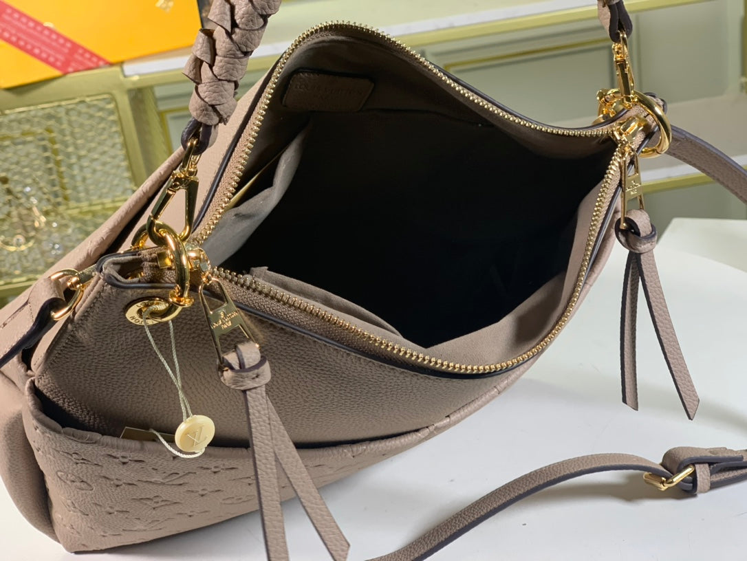 New Arrival Bags LUV 112