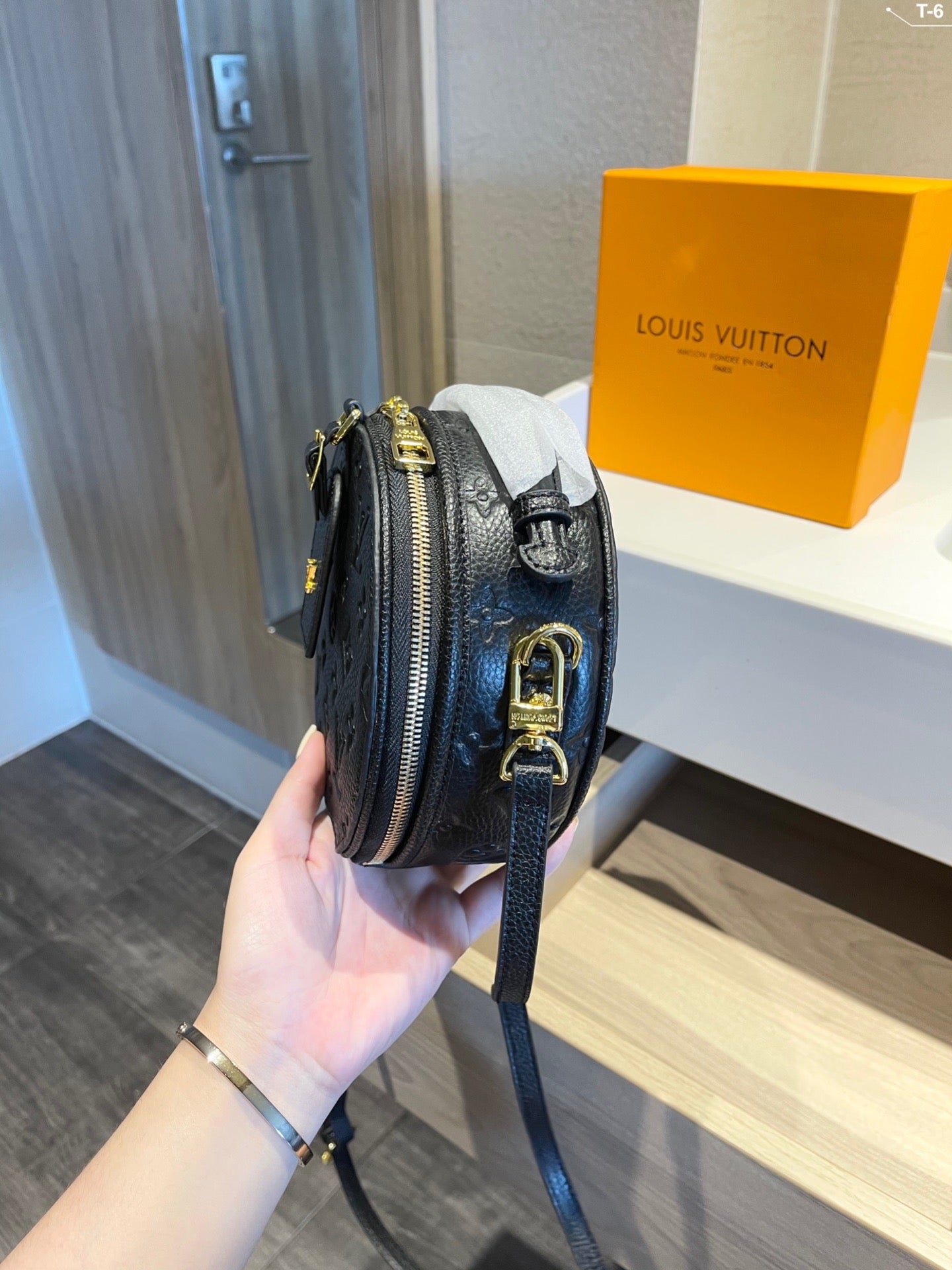 New Arrival Bags LUV 495