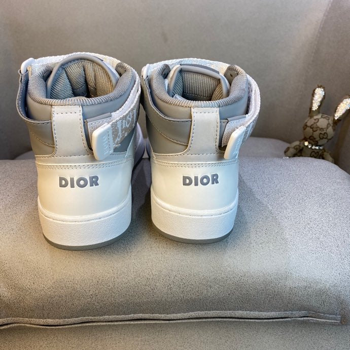 FC - DIR B27 High White Gray