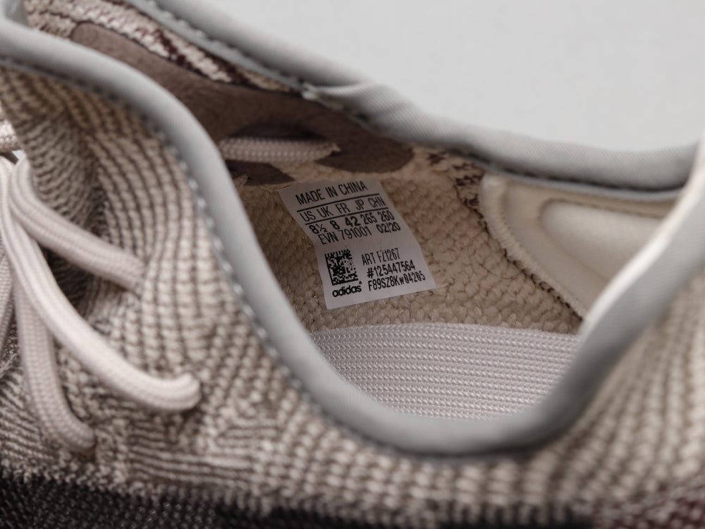 FC - Yzy 350 Zyon Sneaker